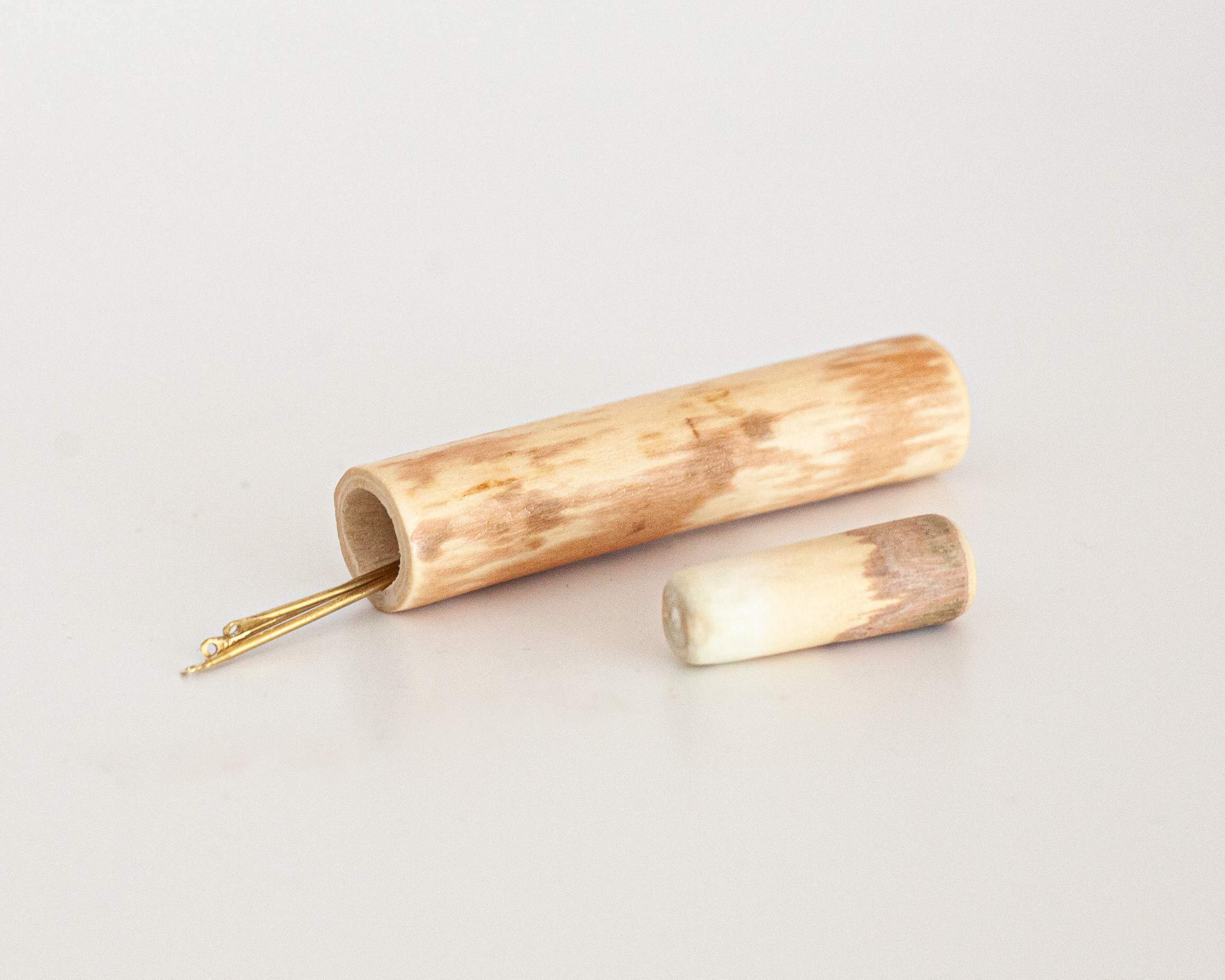 Nadeldose aus Holz Nadeldose aus Holz