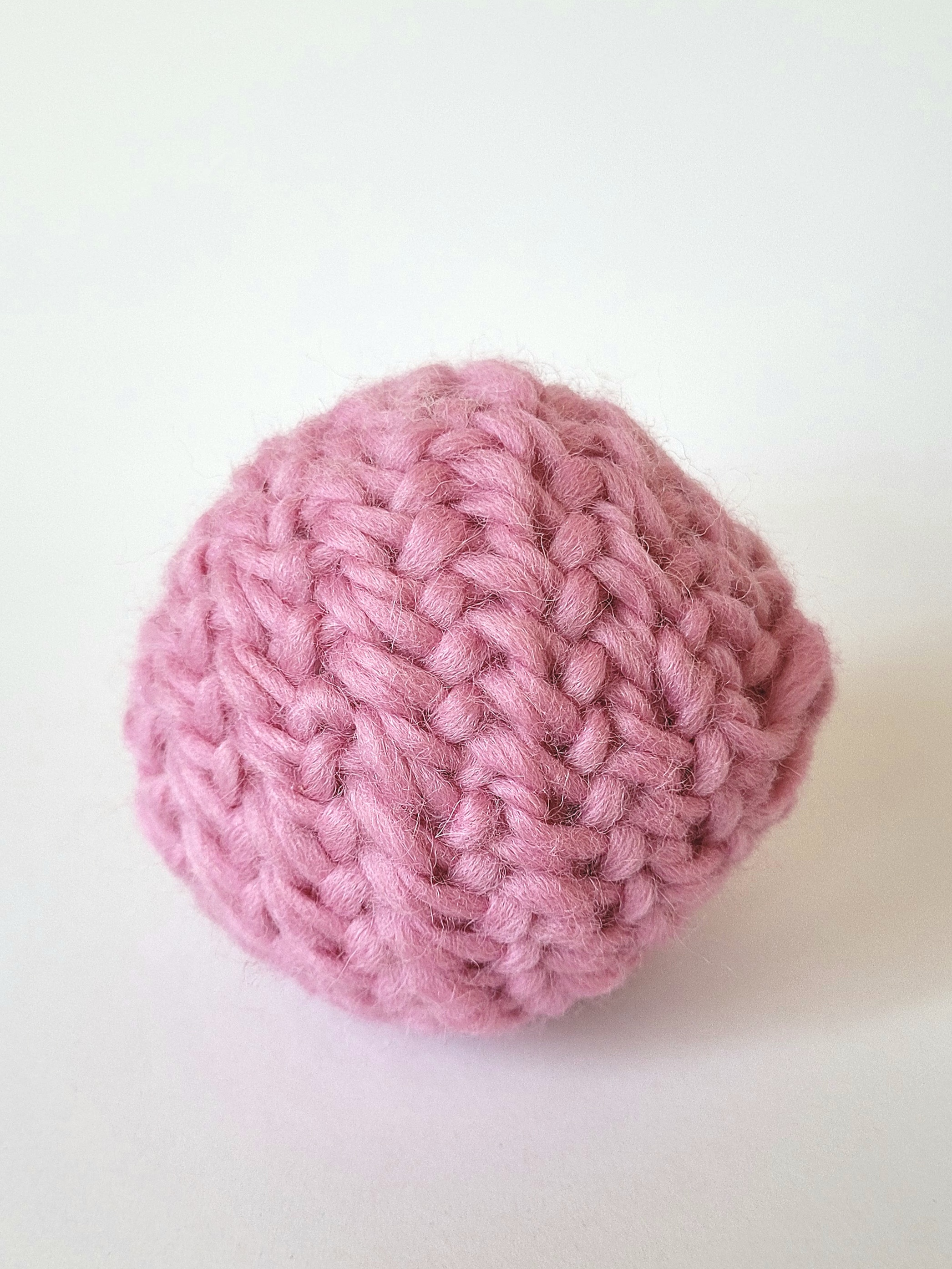 Nadelgebundener Ball