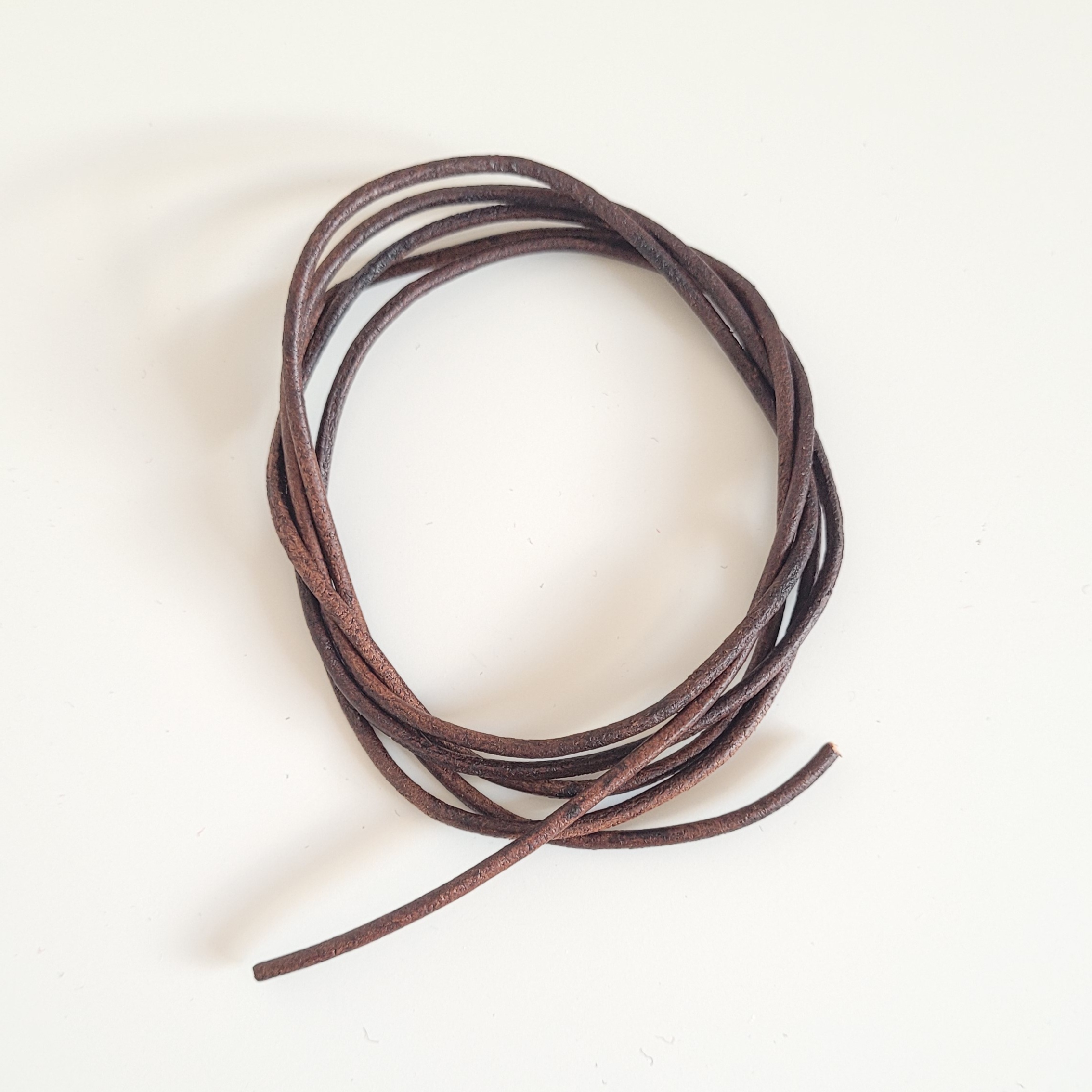 Braunes Lederband 1 Meter Braunes Lederband 1 Meter